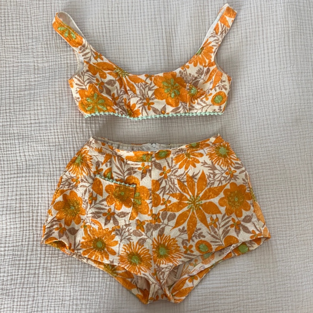Top and bottom set made of vintage fabric